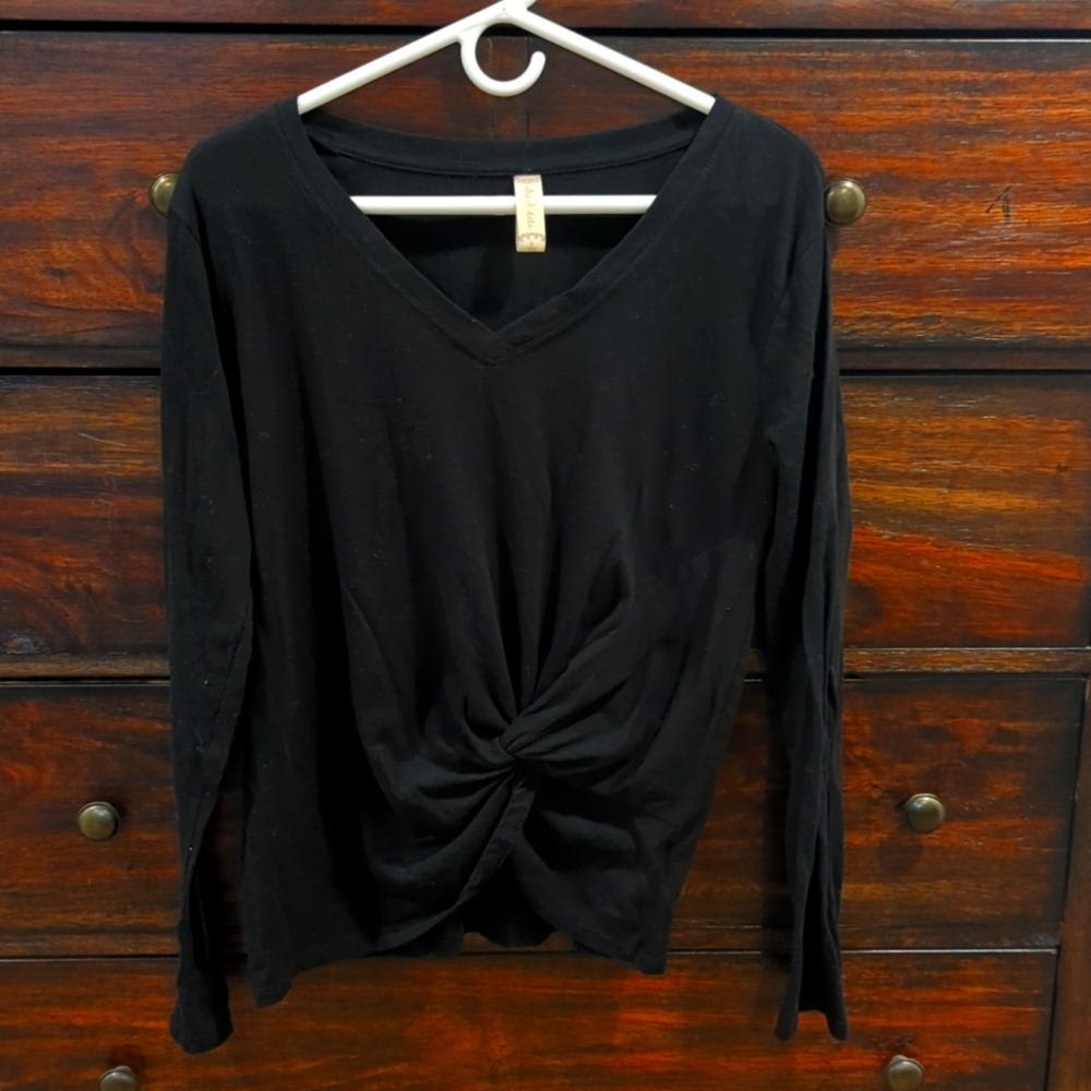 Black twist waist long sleeve tee